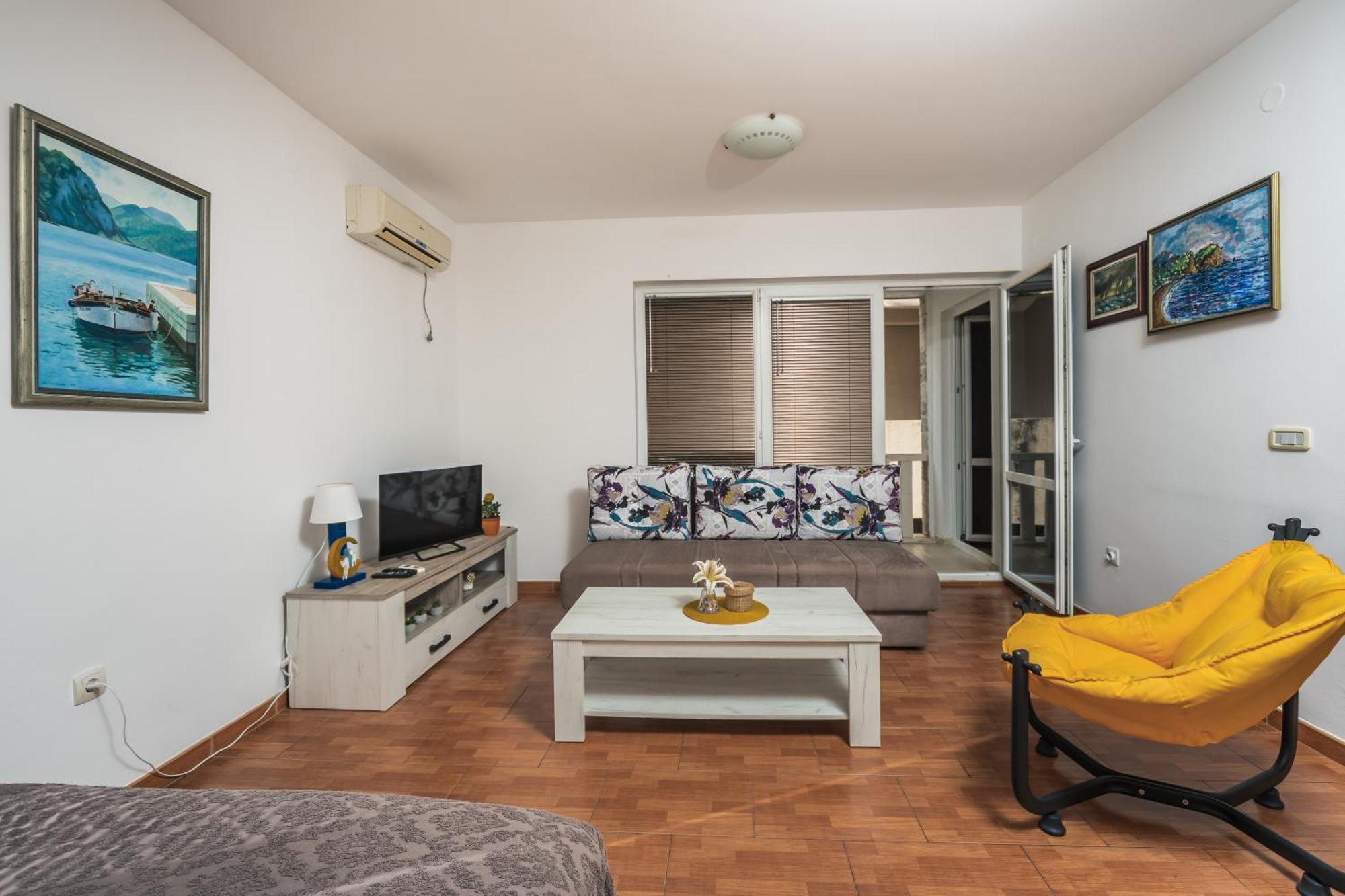 Apartments Franicevic Petrovac المظهر الخارجي الصورة