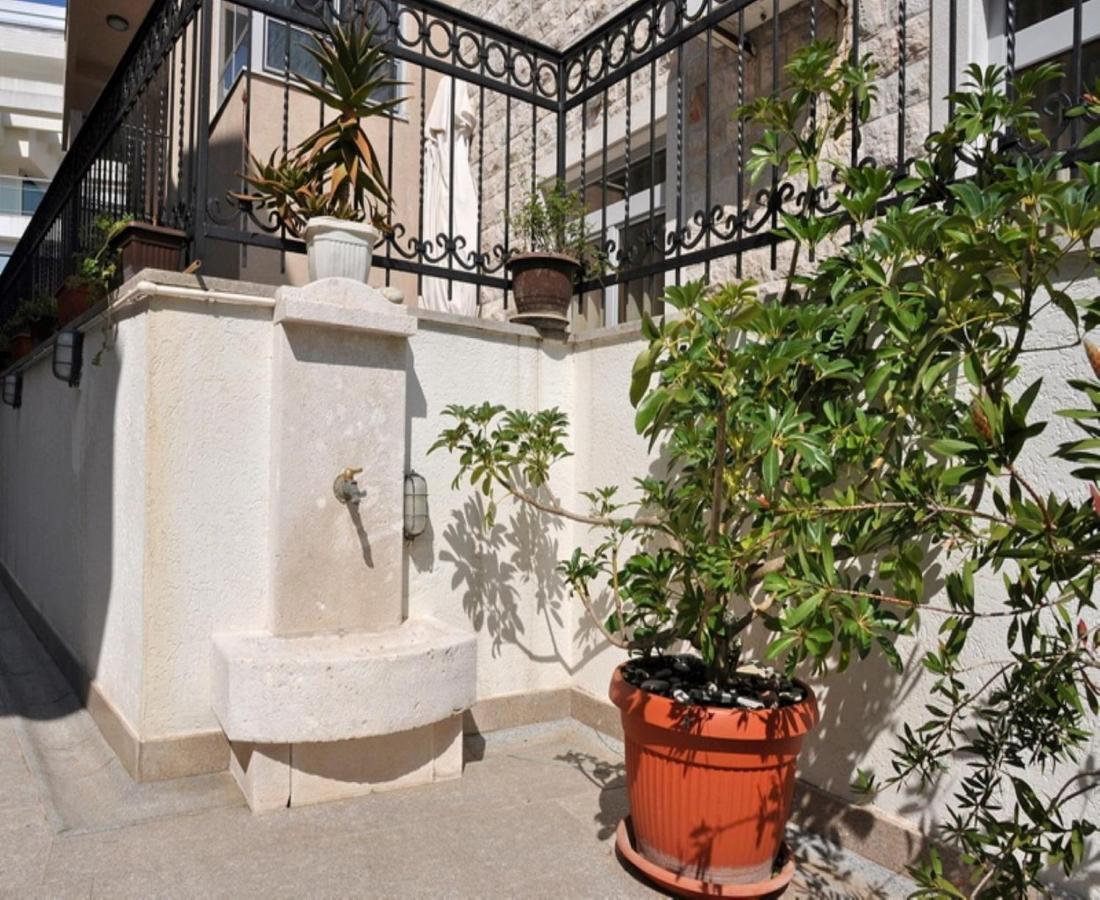 Apartments Franicevic Petrovac الغرفة الصورة